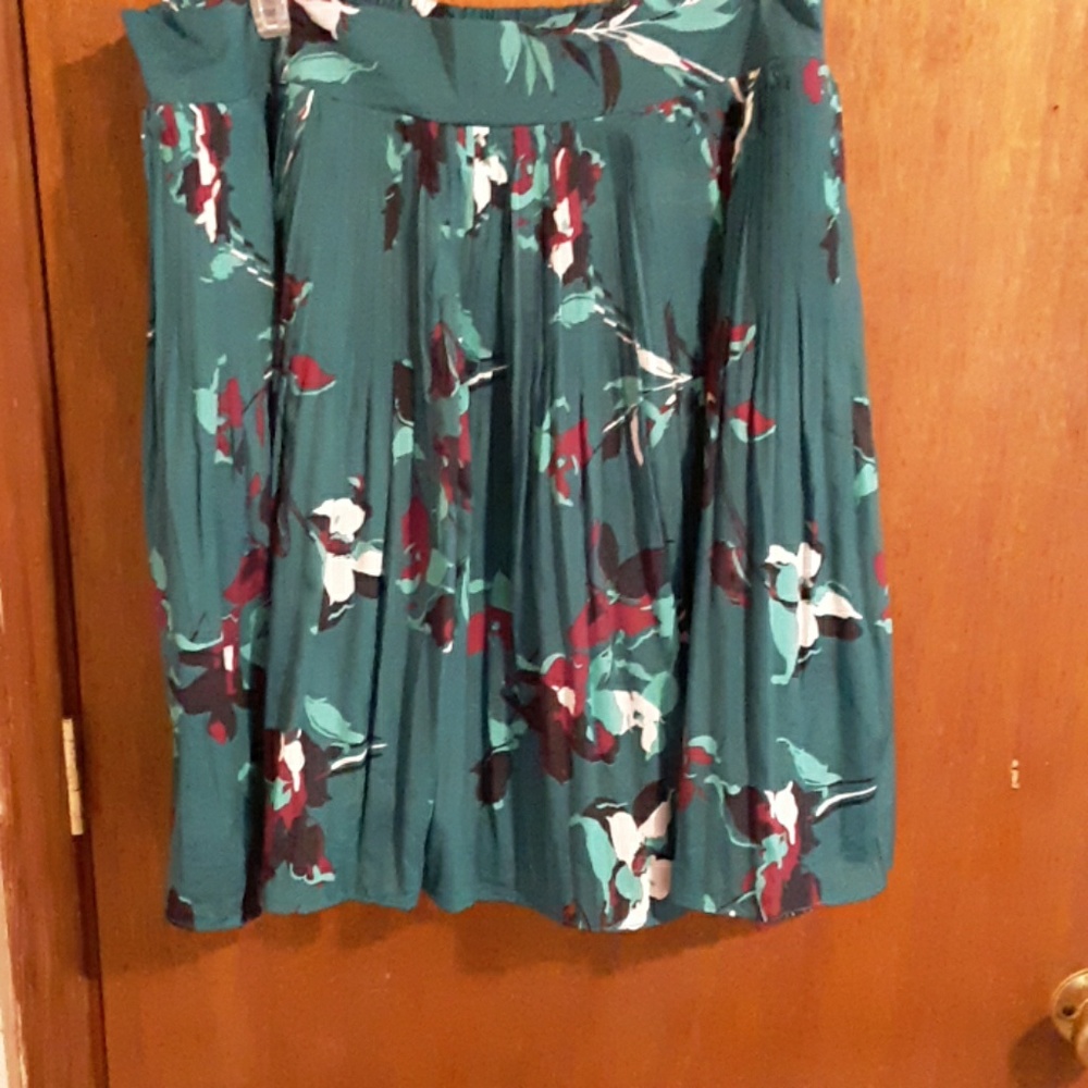 Green pleated midi skirt